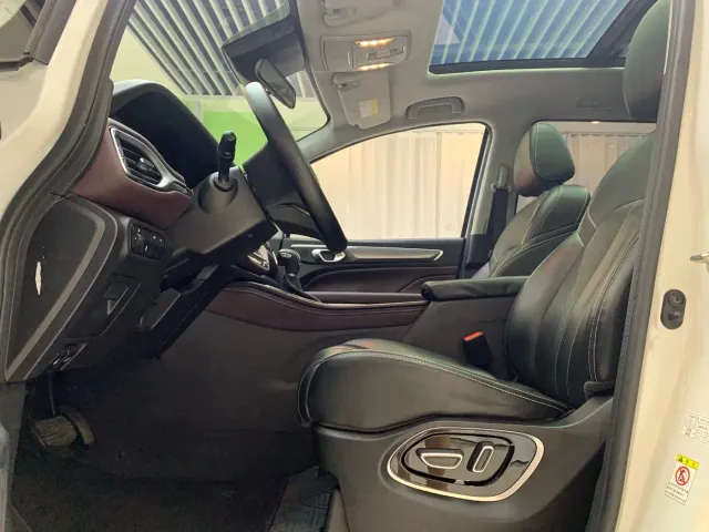 GAC Trumpchi M6 — Фото автомобиля 8
