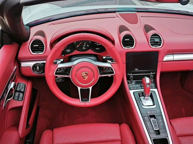 Porsche 718 — Фото автомобиля 15