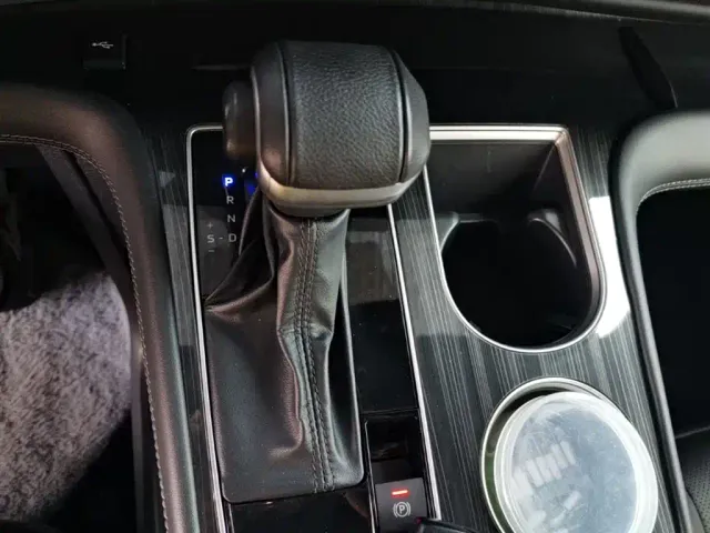 Toyota Sienna — Фото автомобиля 13