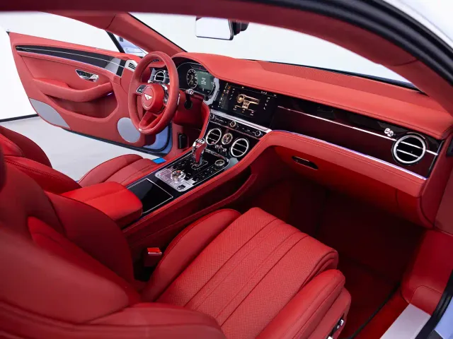 Bentley Continental — Фото автомобиля 7