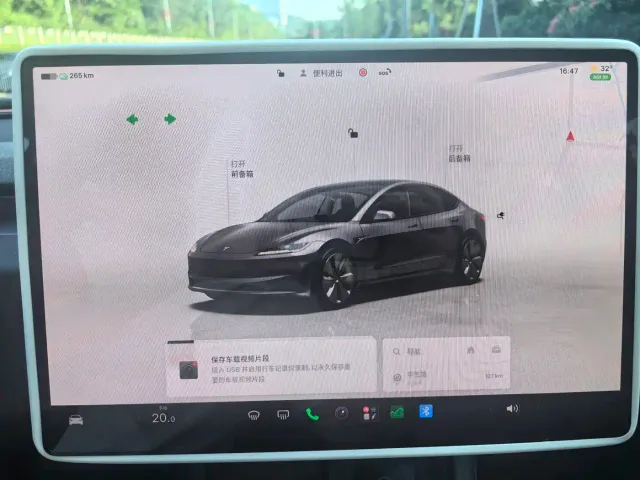 Tesla Model 3 — Фото автомобиля 20