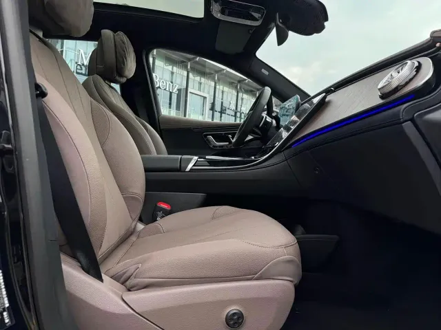 Mercedes-Benz EQE SUV — Фото автомобиля 14