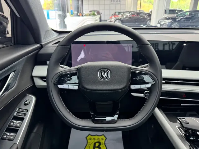 Changan CS75 Plus — Фото автомобиля 9