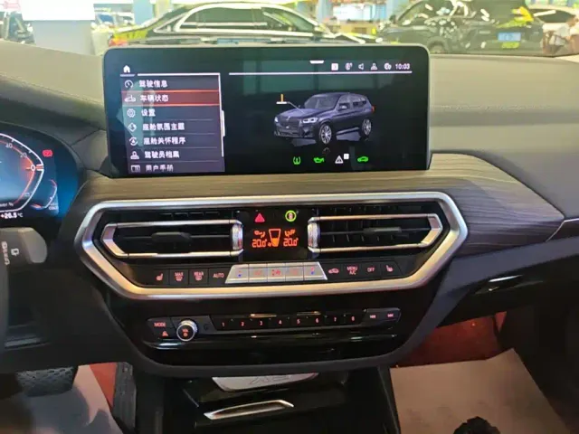 BMW X3 — Фото автомобиля 12