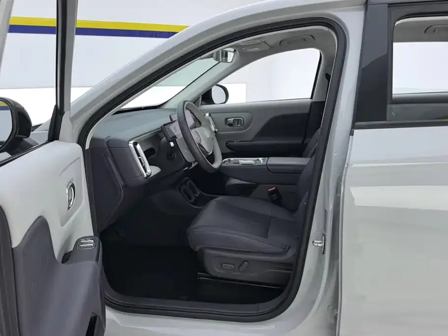 Leapmotor Leapmotor B10 2025 510 Joy Edition — Фото автомобиля 9
