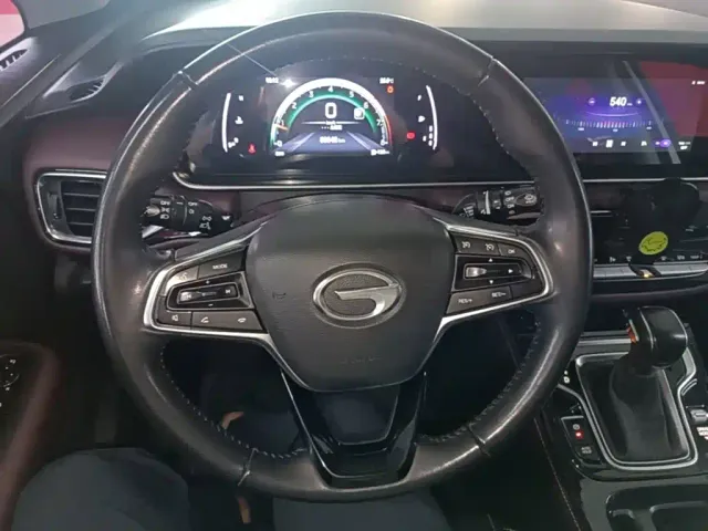 GAC Trumpchi M6 — Фото автомобиля 10