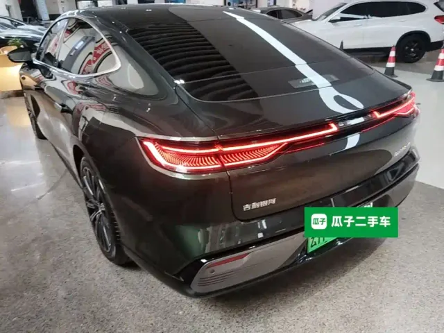 Geely Galaxy Xingyao 8 — Фото автомобиля 4