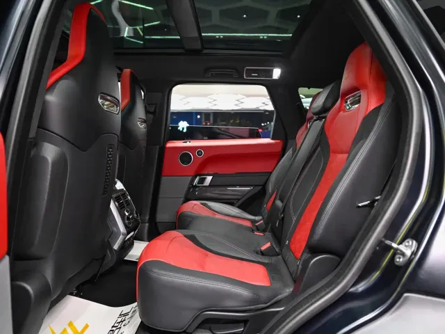 Land Rover Range Rover Sport — Фото автомобиля 23