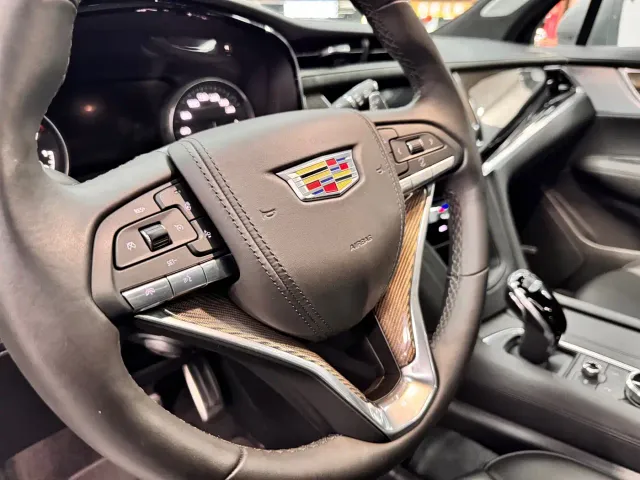 Cadillac XT6 — Фото автомобиля 12