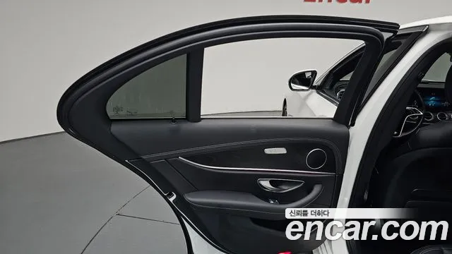 Mercedes-Benz E-Class W213 — Фото автомобиля 14