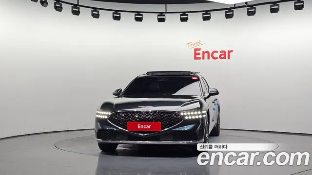 Genesis G90 Бензин 3.5 турбо AWD — Фото автомобиля 3