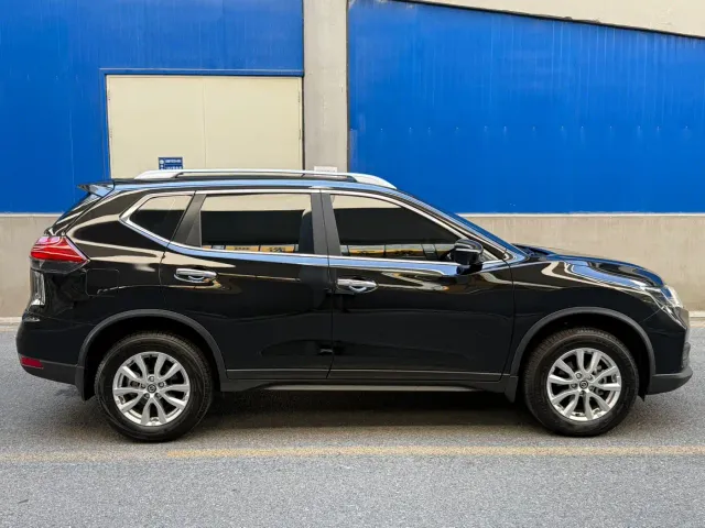 Nissan X-Trail — Фото автомобиля 7