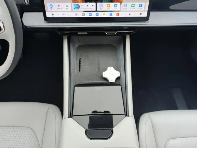 Dongfeng eπ 007 — Фото автомобиля 16
