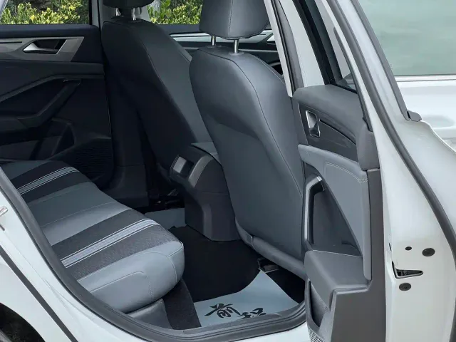 Volkswagen Sagitar — Фото автомобиля 14