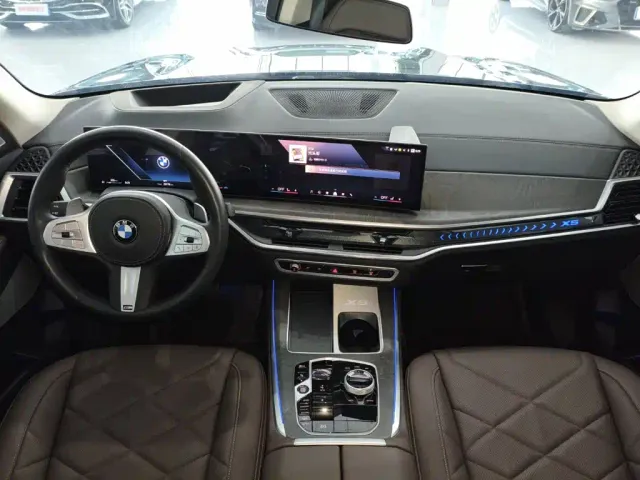 BMW X5 — Фото автомобиля 12