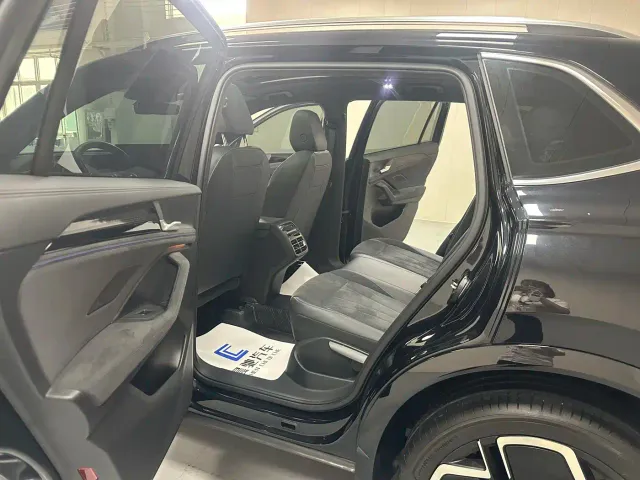 Volkswagen Tiguan L — Фото автомобиля 12