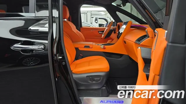 Toyota Alphard — Фото автомобиля 21