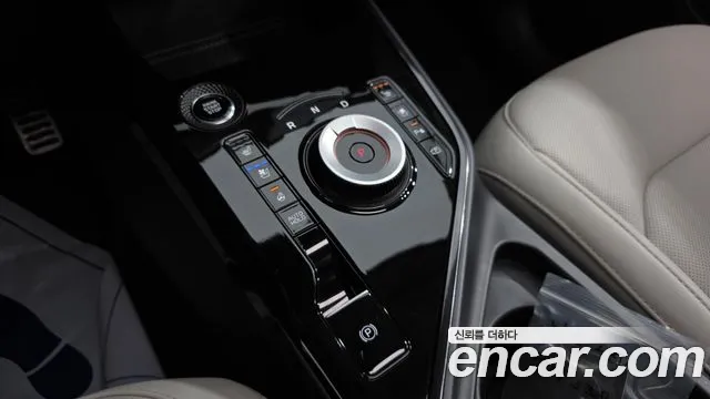 Kia Niro The All New — Фото автомобиля 12