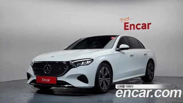 Фотография автомобиля — Mercedes-Benz E-Class