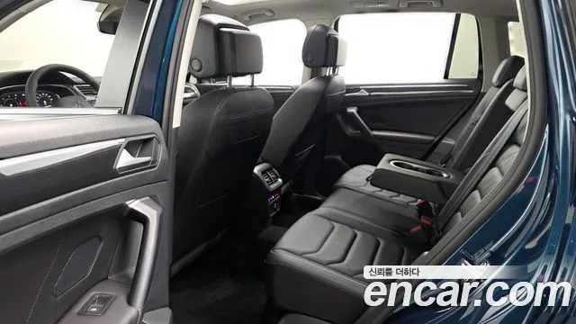 Volkswagen Tiguan — Фото автомобиля 17