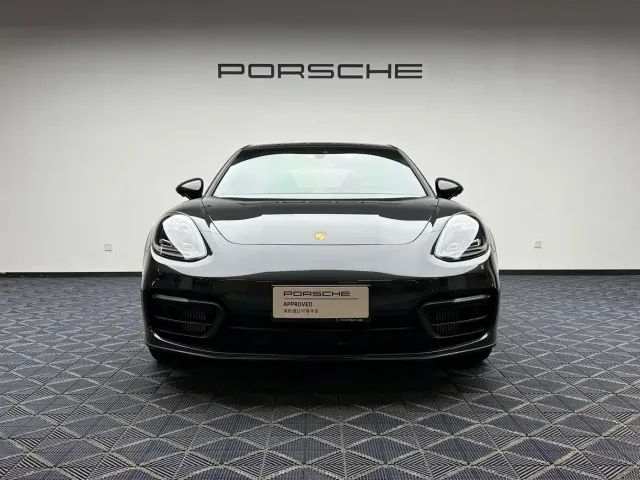 Porsche Panamera — Фото автомобиля 16