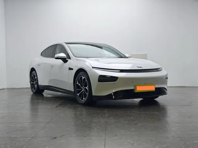 Xpeng P7 — Фото автомобиля 2