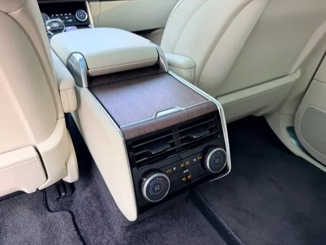 Land Rover Range Rover — Фото автомобиля 18