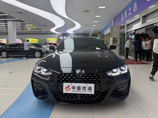 BMW BMW 4 Series 2022 Facelift 425i M Sport Shadow Edition — Фото автомобиля 2