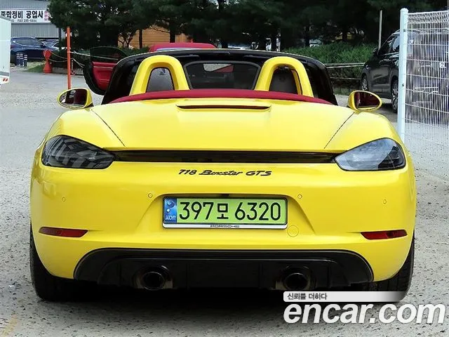 Porsche 718 — Фото автомобиля 4