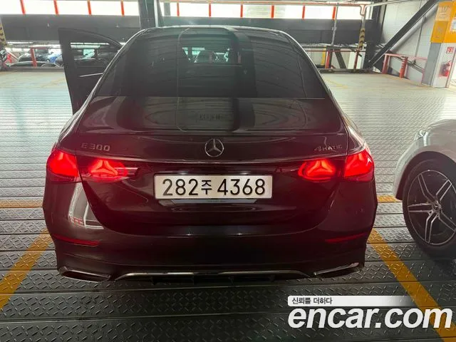 Mercedes-Benz E-Class W214 — Фото автомобиля 3