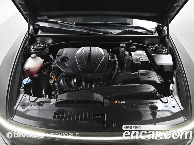Hyundai Grandeur Grandeur (GN7) 2.5 Бензин 2WD — Фото автомобиля 20