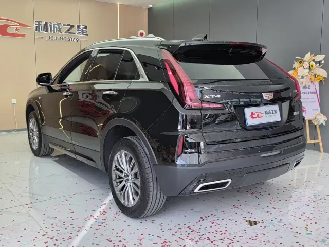 Cadillac XT4 — Фото автомобиля 5