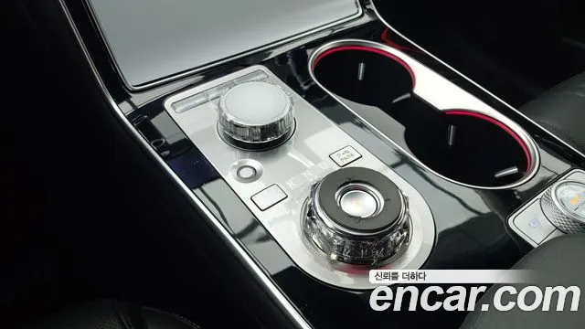 Genesis GV80 — Фото автомобиля 12