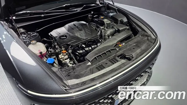 Hyundai Grandeur GN7 — Фото автомобиля 6