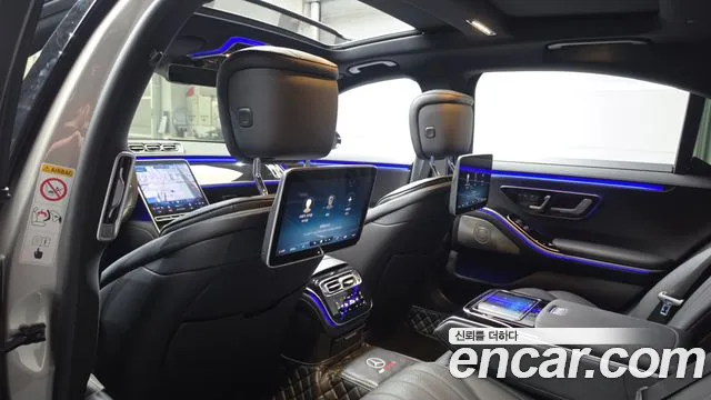 Mercedes-Benz S-Class — Фото автомобиля 18
