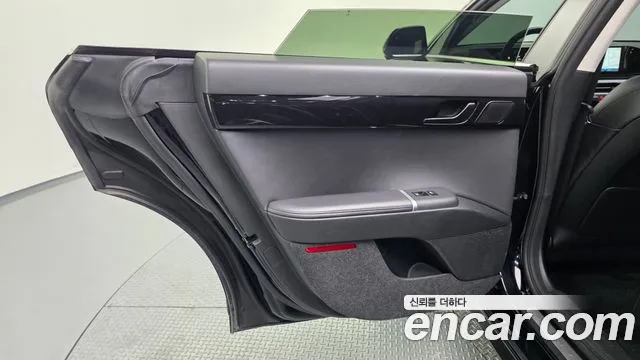 Hyundai Grandeur GN7 — Фото автомобиля 14