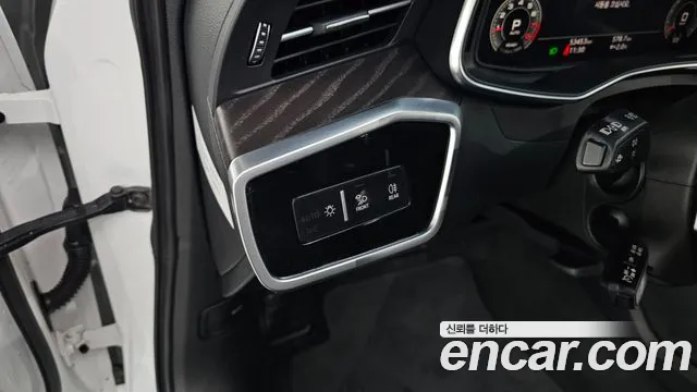 Audi A6 45 TFSI Premium — Фото автомобиля 17