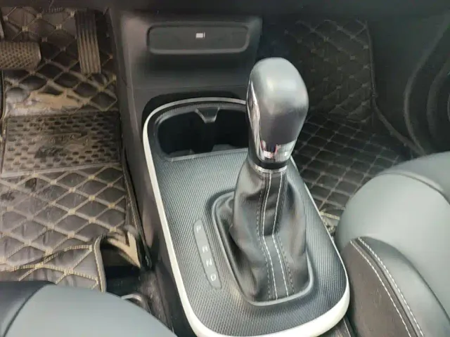 Roewe Clever — Фото автомобиля 13