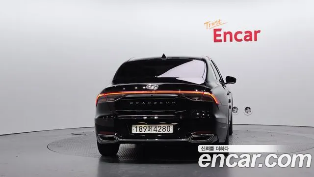Hyundai Grandeur Новый Grandeur IG 3.0 LPi (Для проката) — Фото автомобиля 4