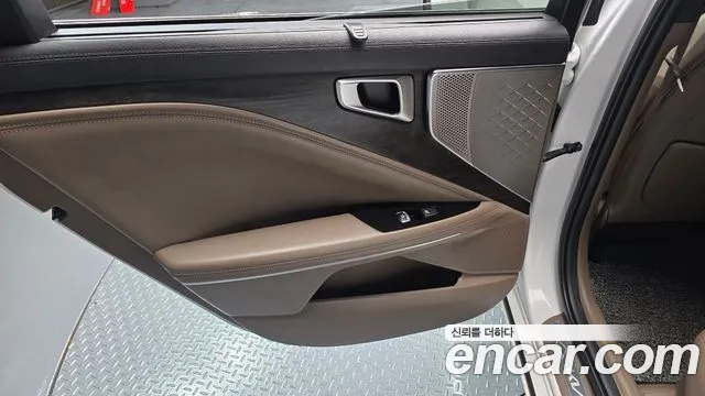 Kia K8 Hybrid — Фото автомобиля 14