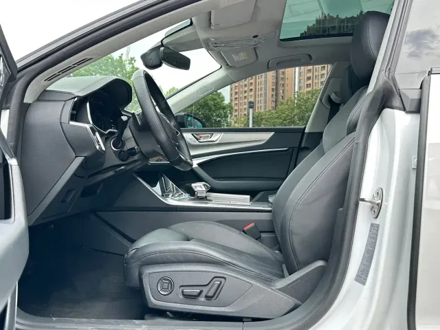 Audi A7 — Фото автомобиля 16