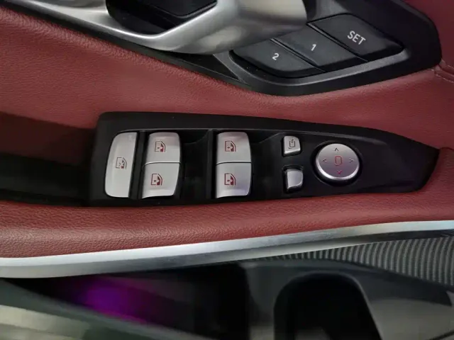 BMW 3 Series — Фото автомобиля 9