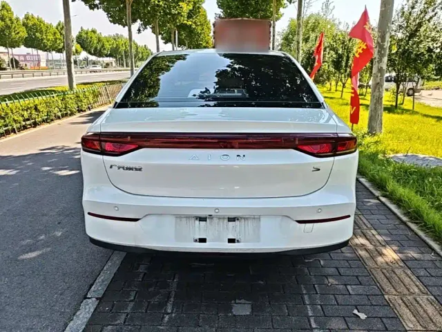 GAC Aion S — Фото автомобиля 3