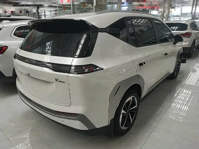 GAC Aion Y — Фото автомобиля 6