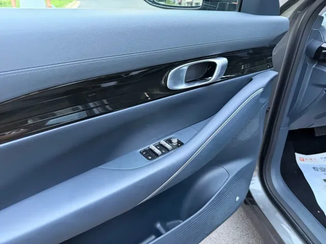 Geely Galaxy E5 — Фото автомобиля 8