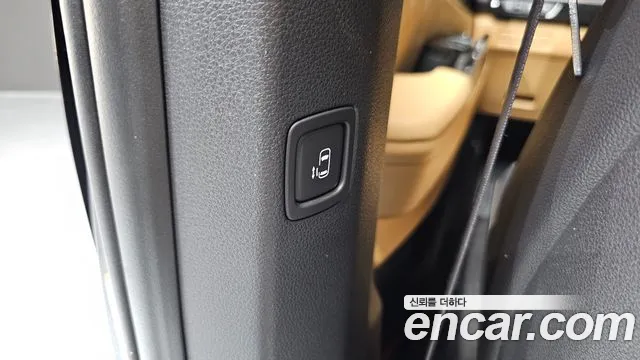 Kia Canival Carnival 4 поколение Бензин 9 мест Signature — Фото автомобиля 24