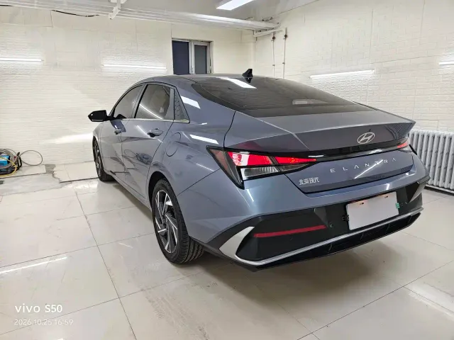 Hyundai Elantra — Фото автомобиля 6
