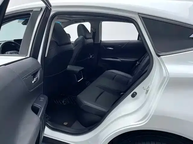 Toyota Venza — Фото автомобиля 13