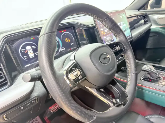 GAC Trumpchi GS8 — Фото автомобиля 20