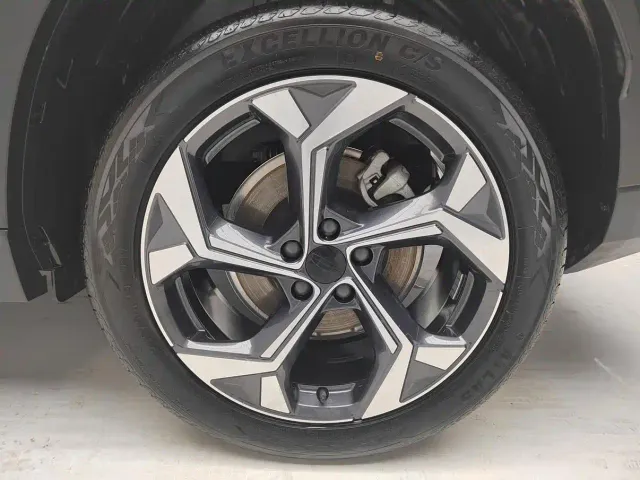Geely Boyue L — Фото автомобиля 7